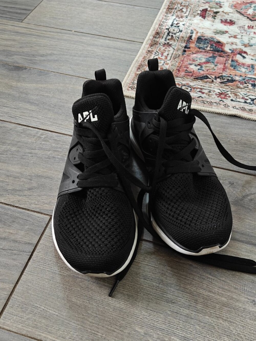 APL Runners Size 7.5